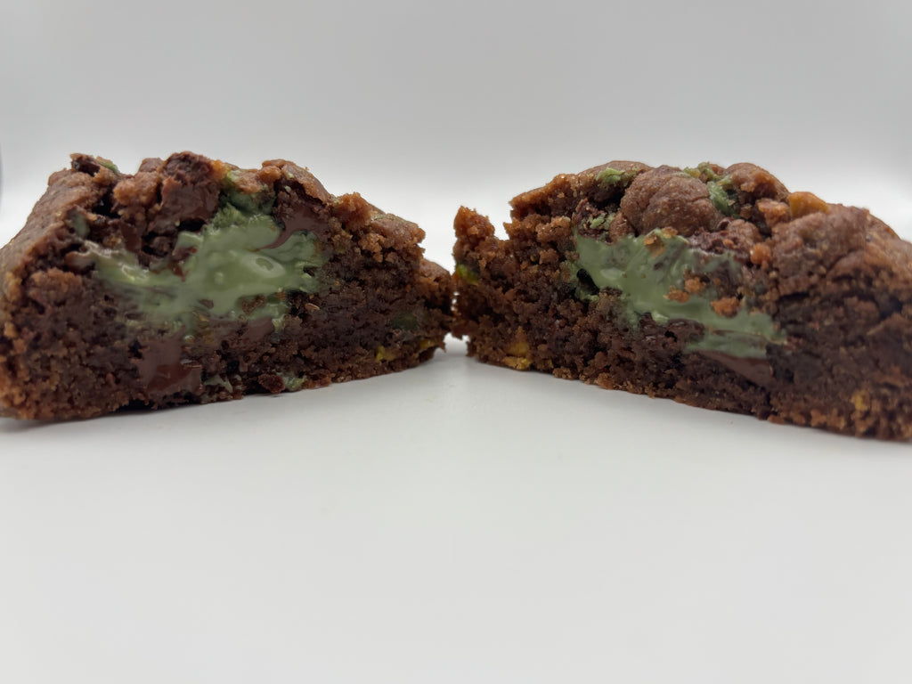 Chocolate Pistachio Cream Cookie